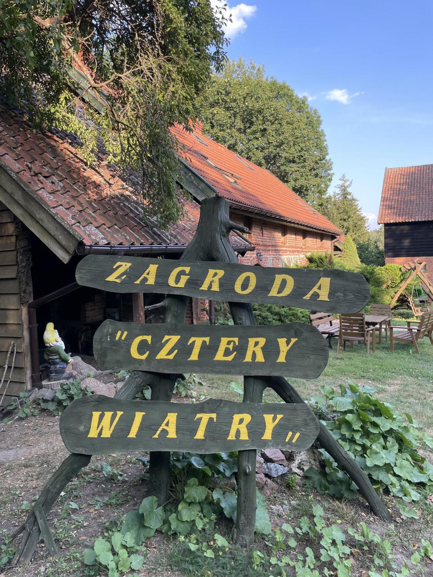 Zagroda Cztery Wiatry Apartment Sadry ภายนอก รูปภาพ